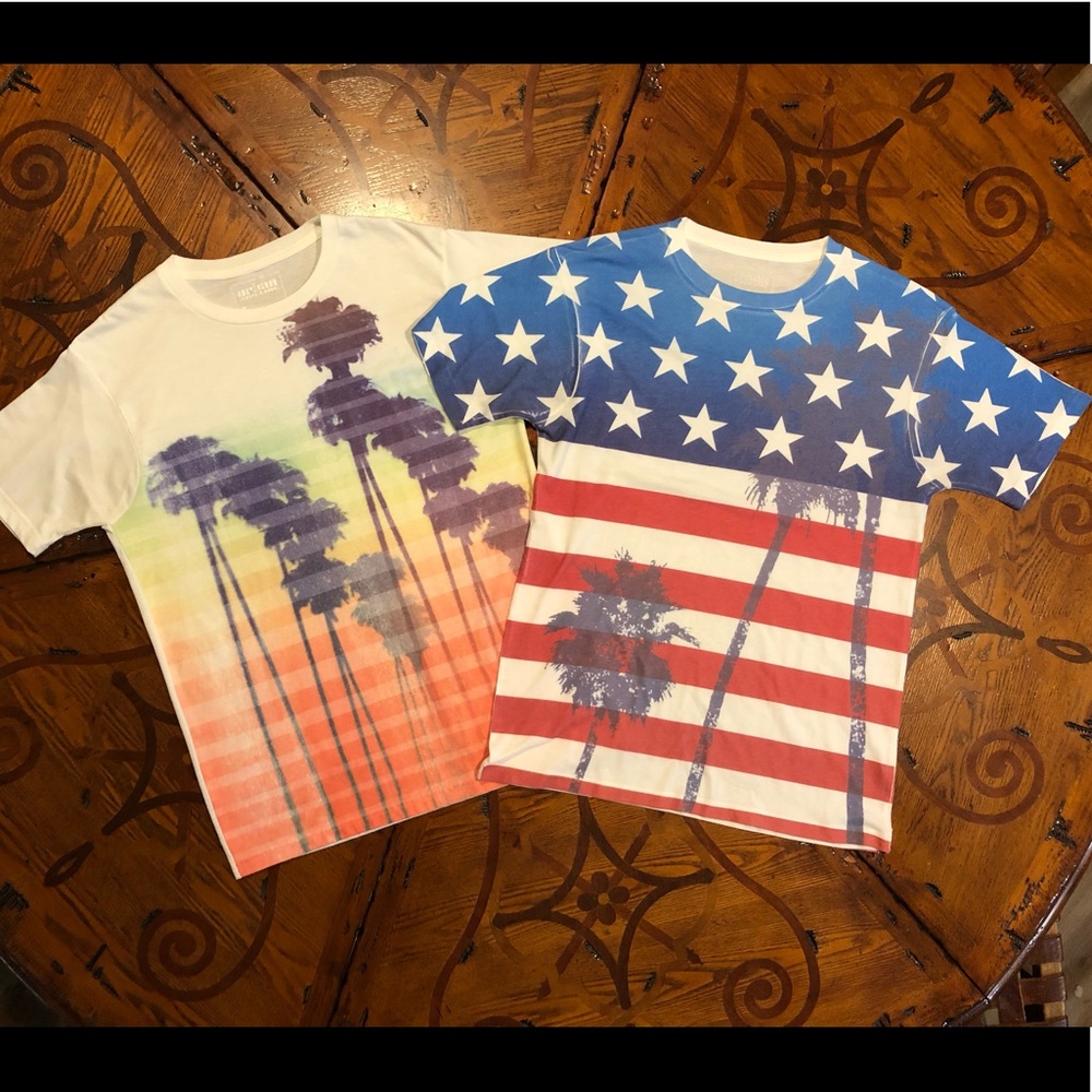 2 Men’s T-shirts